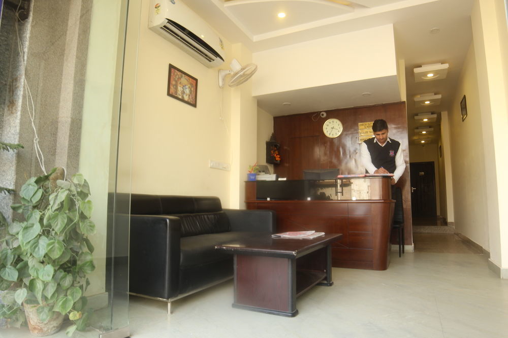 Hotel Clayton Near Igi Airport Delhi New Delhi Exterior photo