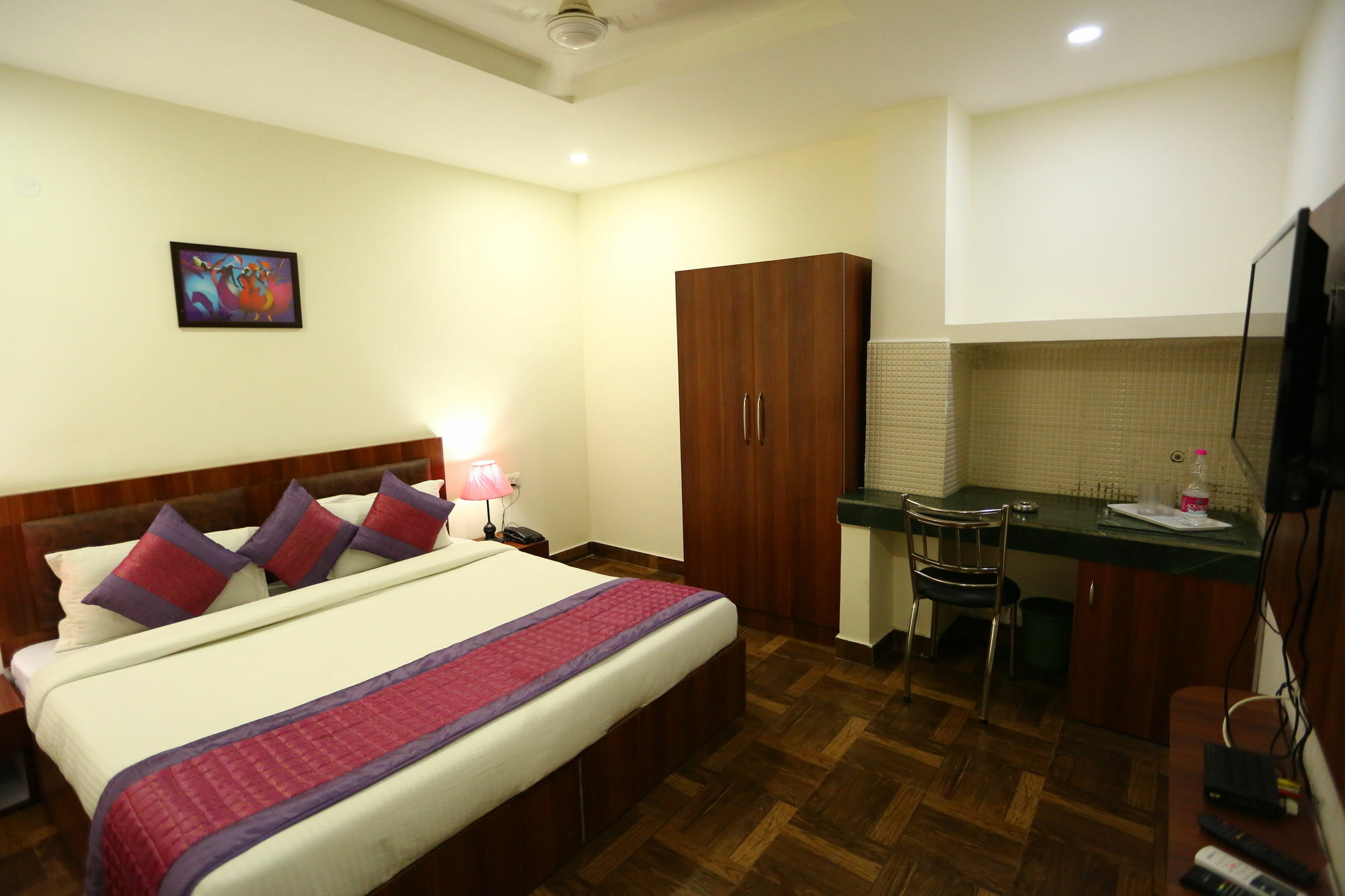 Hotel Clayton Near Igi Airport Delhi New Delhi Exterior photo